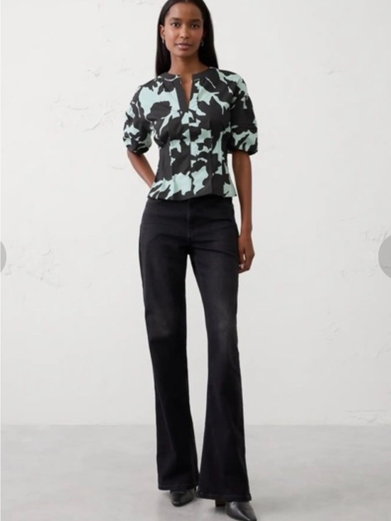 Banana Republic Factory Tops - NWT | M | Pintuck Puff Sleeve Top | Abstract Mint/Black |Banana Republic Factory